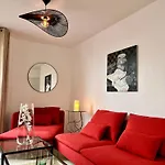 Proche Base Navale Et Siam * ブレスト