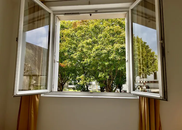 Proche Base Navale Et Siam Apartament