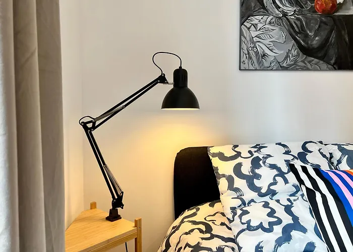 Proche Base Navale Et Siam Apartament