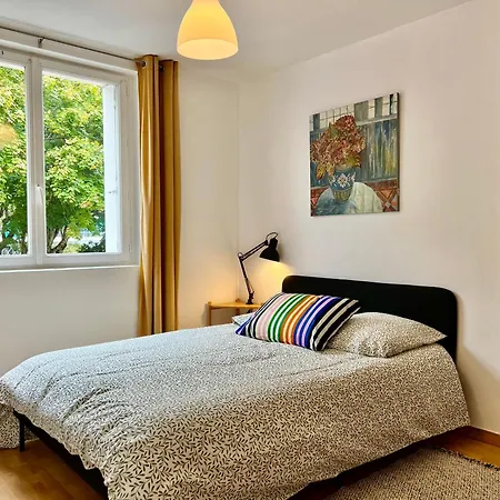 Proche Base Navale Et Siam * Brest