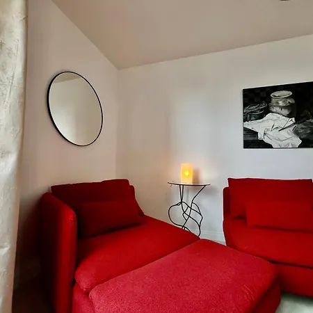 Proche Base Navale Et Siam