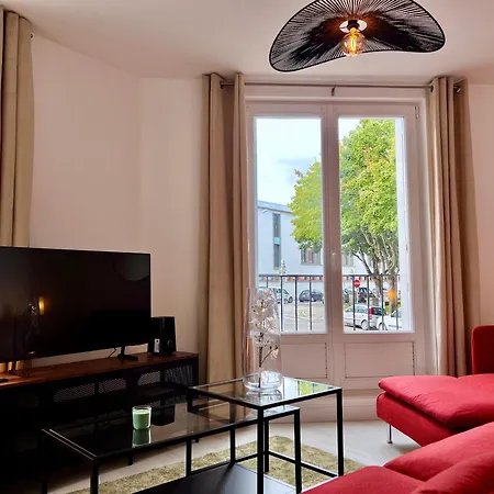 Proche Base Navale Et Siam Brest