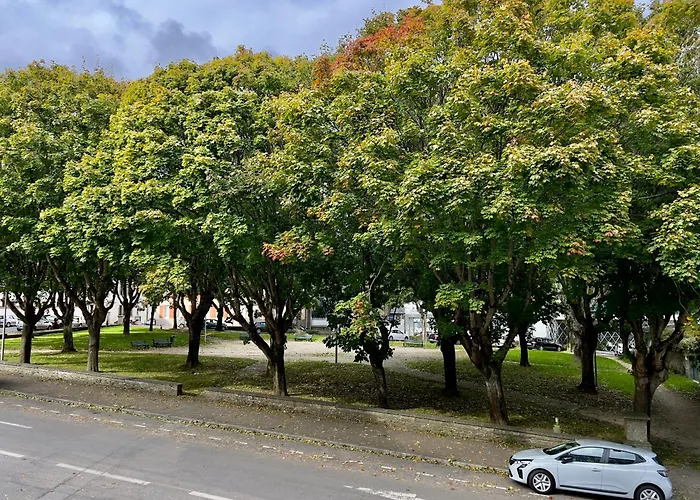 Proche Base Navale Et Siam Apartman *