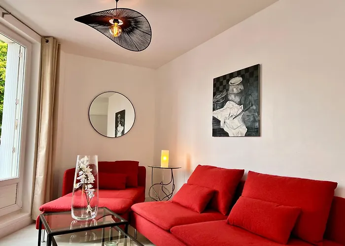 Proche Base Navale Et Siam * Breszt