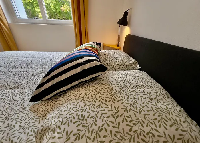 Proche Base Navale Et Siam Apartman *